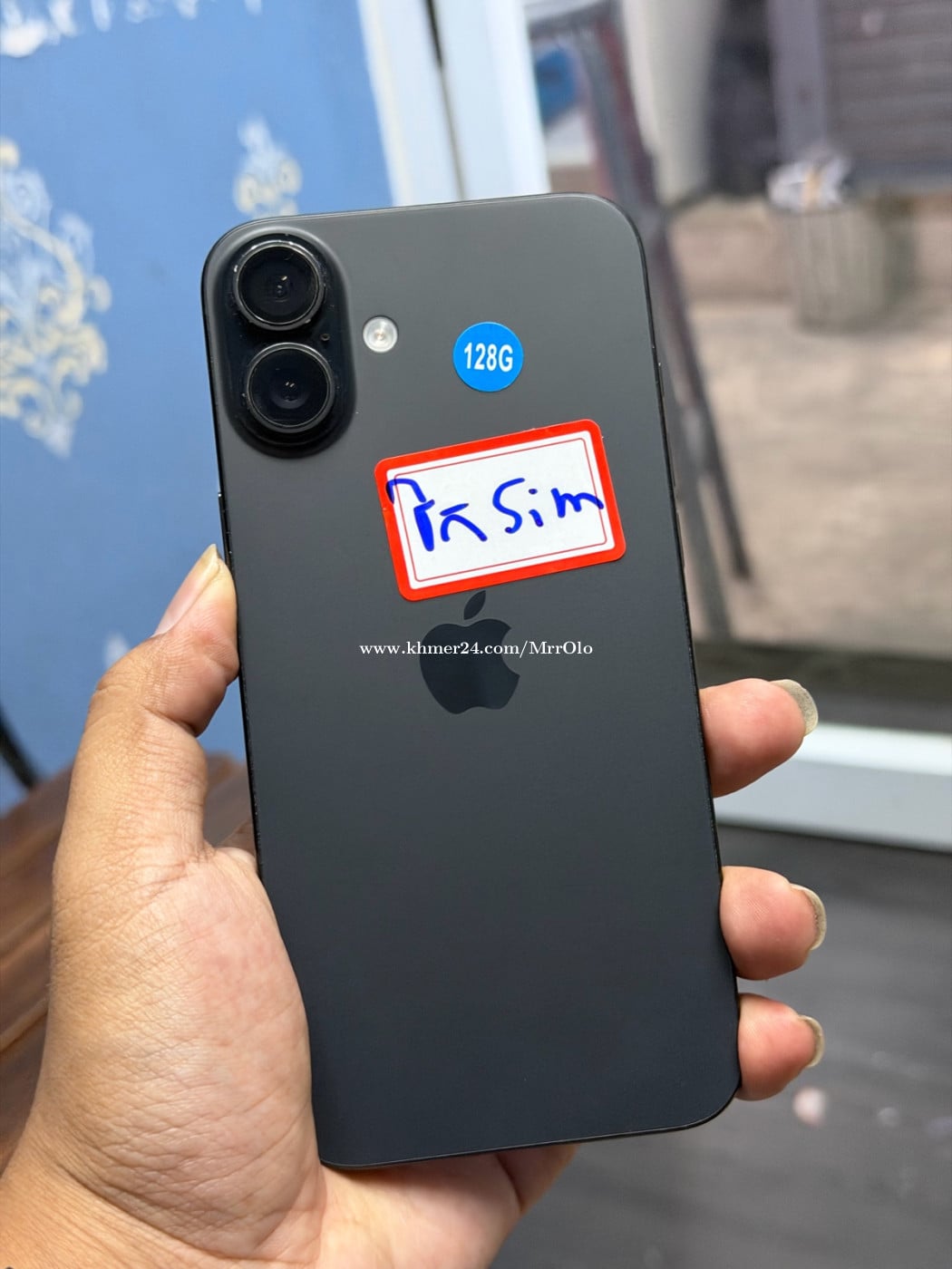 16 plus 128g Lla use sim 97%