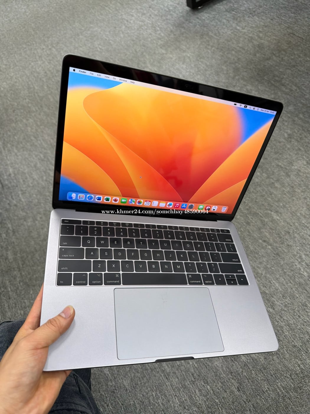 Macbook Pro 2017 512G លក់ធូរៗ 245$