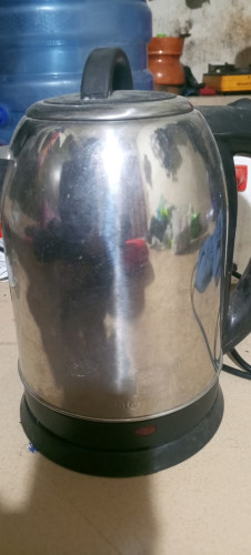 លក់នៅដូចថ្មី