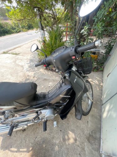 លក់ម៉ូតូផ្ទាល់ខ្លួន