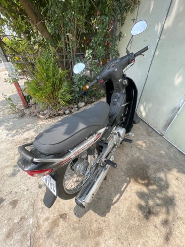 លក់ម៉ូតូផ្ទាល់ខ្លួន