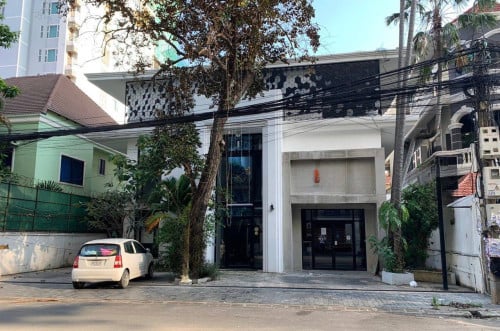 ហាងសម្រាប់ជួល នៅ បឹងកេងកង១