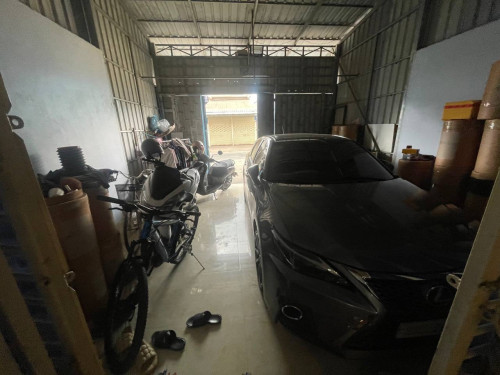 ផ្ទះអាជីវកម្មលក់