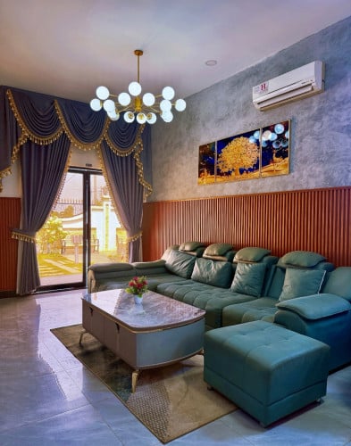 ផ្ទះវិឡាក្រុងកំពត លក់បន្ទាន់ មហាធូថ្លៃ បំផុត ក្រោមទីផ្សារ