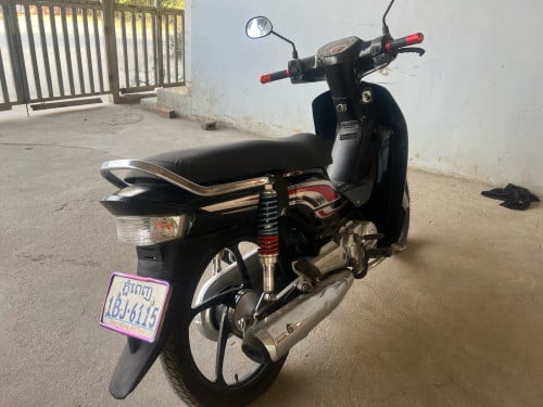 ម៉ាសីុនស្អាត់ លក់ ម៉ូតូខ្ចី ចង់ទិញ ទំនាក់ទំនង តាមលេខ 0966947878 070856474)📲📨📥📞