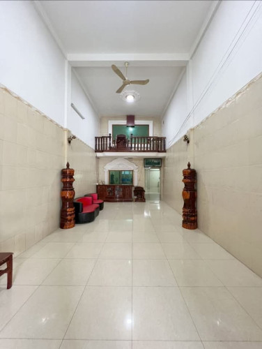 ផ្ទះលក់,នៅជិតផ្សារត្រី,មាន14បន្ទប់គេង