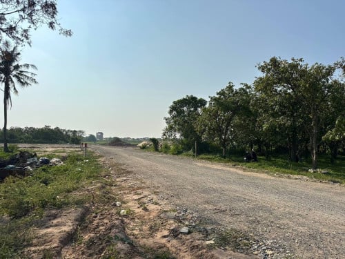 ដីលក់បន្ទាន់ព្រែកលួង ទំហំ 15m x 130m