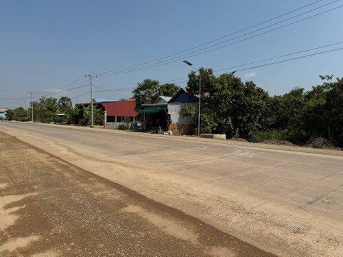 ដីលក់សក្រុមអរិយក្សត្រ ទំហំ 28m x 168m