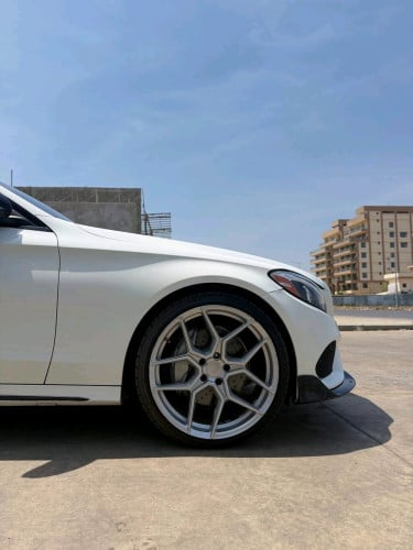 តម្លៃពីរមុន $29,900 តម្លៃលក់ $26,900 Mercedes C300 AMG វើតៗបងប្អូន