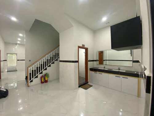 អាគារពាណិជ្ជកម្មលក់490000$ ចរចា,ឫដាក់ជួល5500$ចចារ