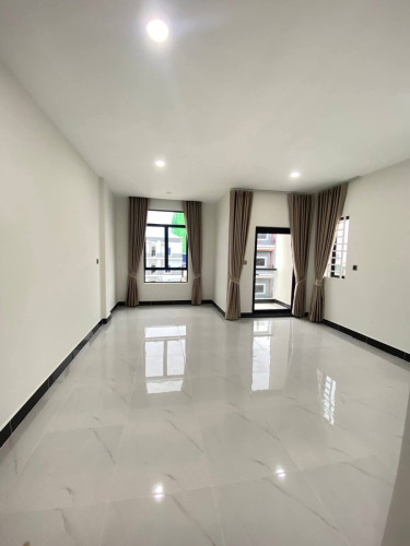 អាគារពាណិជ្ជកម្មលក់490000$ ចរចា,ឫដាក់ជួល5500$ចចារ