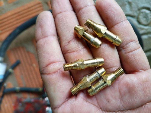 ហ្គាសឡានCamery បួនម៉ាសុីន 99ភាគរយ