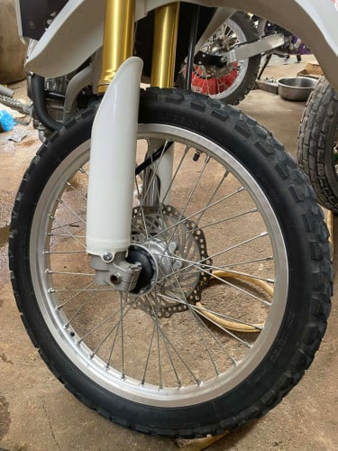 ម៉ូតូលក់ CRF 250cc មានពន្ធ មានកាតគ្រីត្រឹមត្រូវ លក់តម្លៃ 3150$ ចរចា