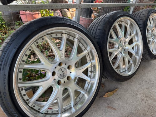 យ៉ាន់ forged R19