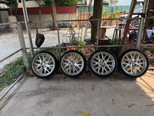 យ៉ាន់ forged R19