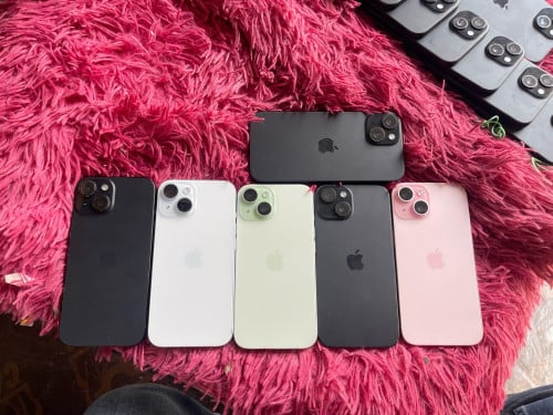 លក់ iPhone 📱 15  ធម្មតា 128g LLA សាណុំធ្លាប់ផ្ដូកាំមេរ៉ាលក់តម្លៃល្អ340$ មានច្រេីនដេីមឆាតសួរបាន