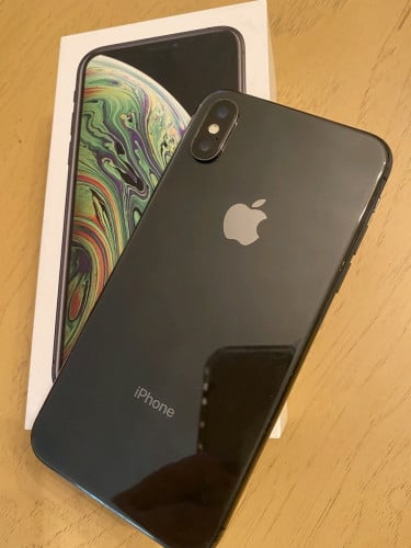 លក់​ IPhone X ស្អាត​99%