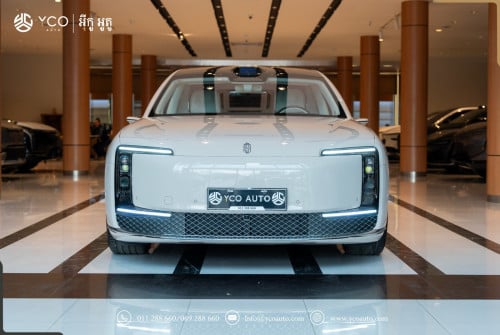 ថ្មី ខ្លាញ់គោ Maextro S800 EV Executive edition ទិញភ្លាមដកភ្លាម