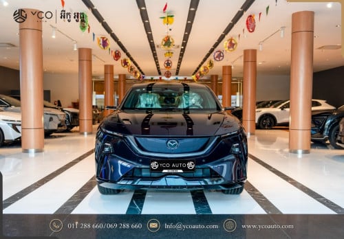 ថ្មី ខ្លាញ់គោ MAZDA EZ60 DIGITAL MIRROR ទិញភ្លាម ដកឡានភ្លាមៗ