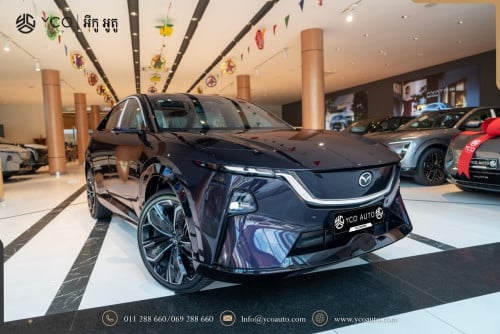 ថ្មី ខ្លាញ់គោ MAZDA EZ60 DIGITAL MIRROR ទិញភ្លាម ដកឡានភ្លាមៗ