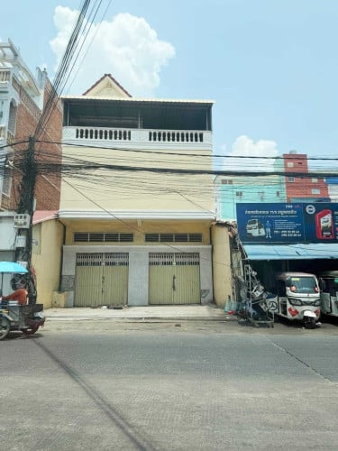 🏠ផ្ទះ២ល្វែងជាប់គ្នាសម្រាប់លក់ នៅលើផ្លូវ៣៧១ | 2Flats for sale on St.371