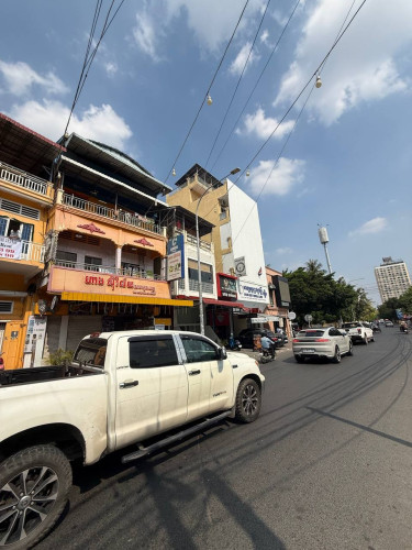 🏡 ផ្ទះអាជីវកម្មលើផ្លូវ ៥១ (ផ្លូវប៉ាស្ទ័រ) សម្រាប់ជួល