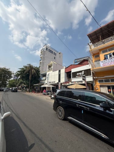 🏡 ផ្ទះអាជីវកម្មលើផ្លូវ ៥១ (ផ្លូវប៉ាស្ទ័រ) សម្រាប់ជួល