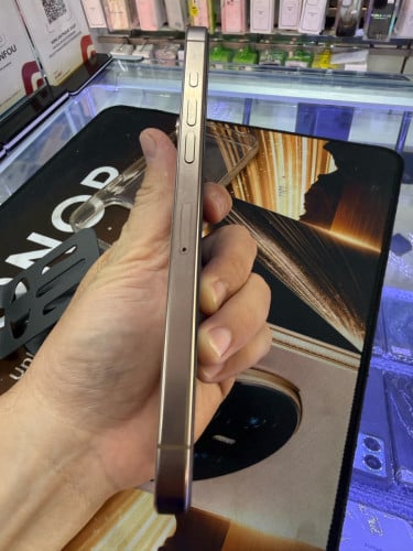 16 pro max  ស្អាត
