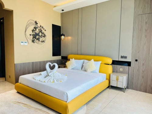 5 Bed Sky-Villa for rent - Tonle Basak Near Aeon 1