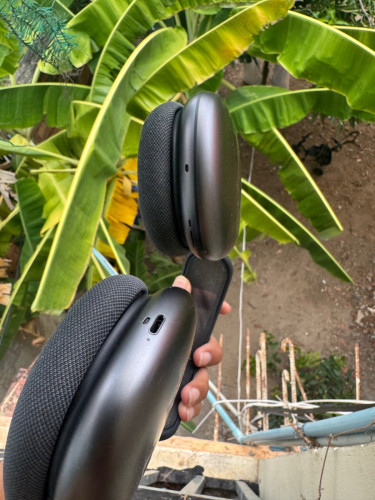 AirPods Max