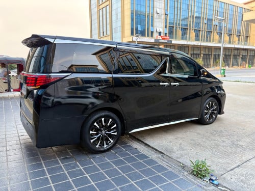 Alphard 2016 Top option Up 2025 ឡានថ្មីណាស់