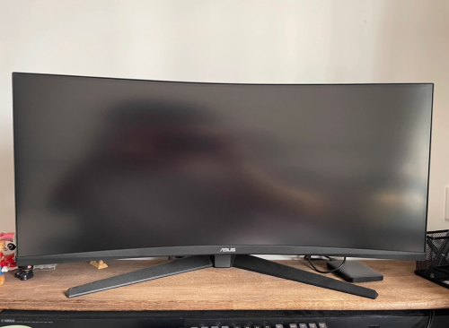 asus tuf 34inch 4k ultrawide 180hz VA 99% 280$