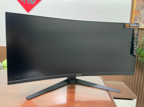 asus tuf 34inch 4k ultrawide 180hz VA 99% 280$