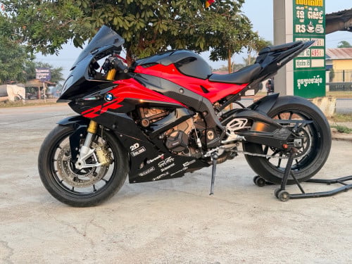 BMW S1000RR 018 ប្រភេទម៉ូតូស្អាត​ពន្ធពេញ​លក់ធូៗបងប្អូន​ចាប់អារម្មណ៍​ទាក់ទងមកបាទ💌