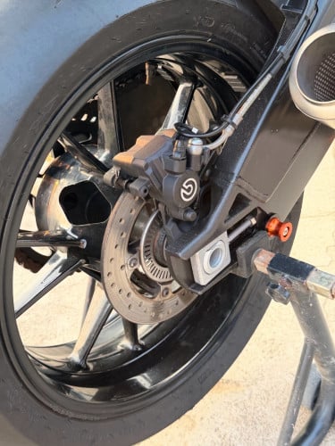 BMW S1000RR 018 ប្រភេទម៉ូតូស្អាត​ពន្ធពេញ​លក់ធូៗបងប្អូន​ចាប់អារម្មណ៍​ទាក់ទងមកបាទ💌
