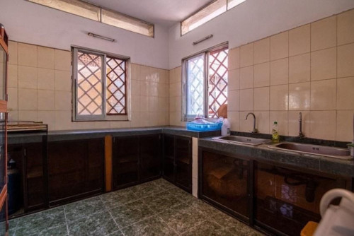 Combo apartment for rent, 3bedroom, Toultompong