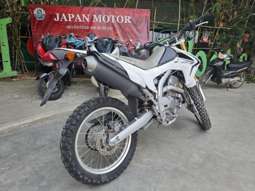 CRF250L ទើបមកដល់ពីប្រទេសជប៉ុនមកឃ្លាំងយើងខ្ញុំ