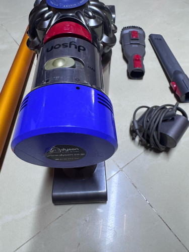 Dyson V8 ម៉ាស៊ីនបូមធូលី មកពីជប៉ុន គុណភាពល្អ