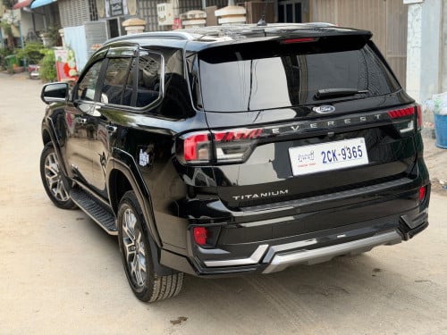 Everest Titanium 2026 ថ្មីខ្លាញ់គោ