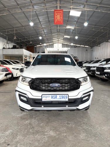 Ford Everest Titanuim 2020 លេងសោរបញ្ឆេះពីចំាយ​ លេងប៊ូមនិង​ Bodykit
