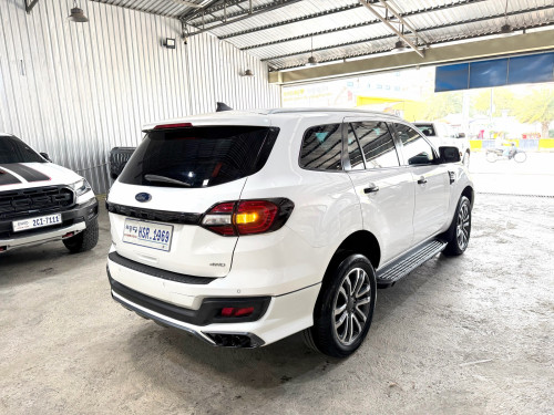 Ford Everest Titanuim 2020 លេងសោរបញ្ឆេះពីចំាយ​ លេងប៊ូមនិង​ Bodykit