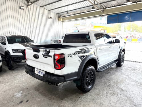 Ford Ranger Raptor សាំង​ 3.0L