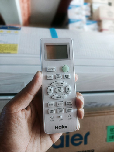 Haier air conditioner free ជើងទ្រ​នឹង តំឡើង
