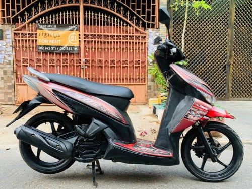 Honda Click (470$,from Japan,year 2010)