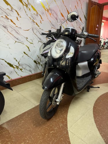 Honda Scoopy 024 របស់ក្រុមហ៊ុន