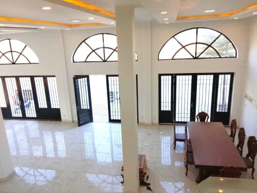 ផ្ទះកែង3ល្វែង ជួលនៅក្នុងបុរី OCIC