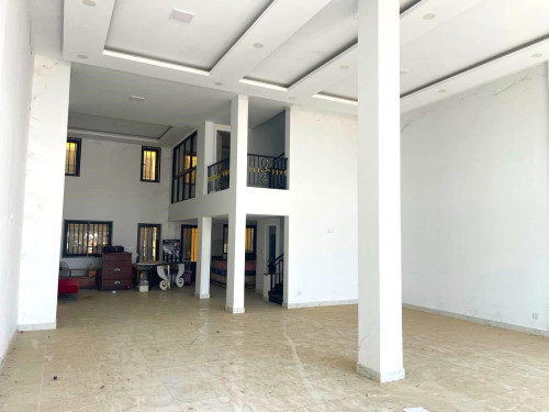 ផ្ទះ2ល្វែងលក់នៅក្នុងបុរី OCIC