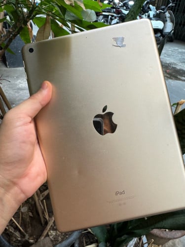 iPad 5 មានតែ WiFi 32GB សំនុំ ថែមខេស ឆ្នាំង ស្រ្គីន