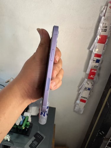 Iphone 12 សាណុំស៊ីនមានស្គេន