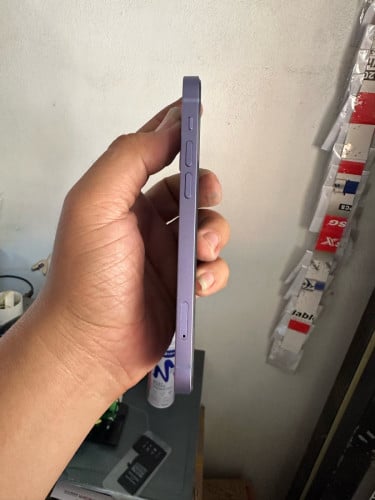 Iphone 12 សាណុំស៊ីនមានស្គេន